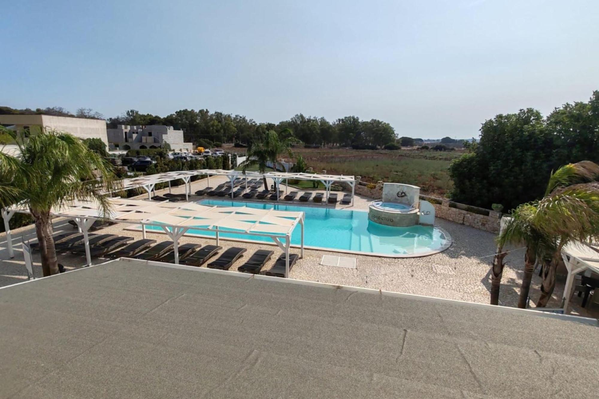Pino Resort With Shared Pool Torre Lapillo Zewnętrze zdjęcie